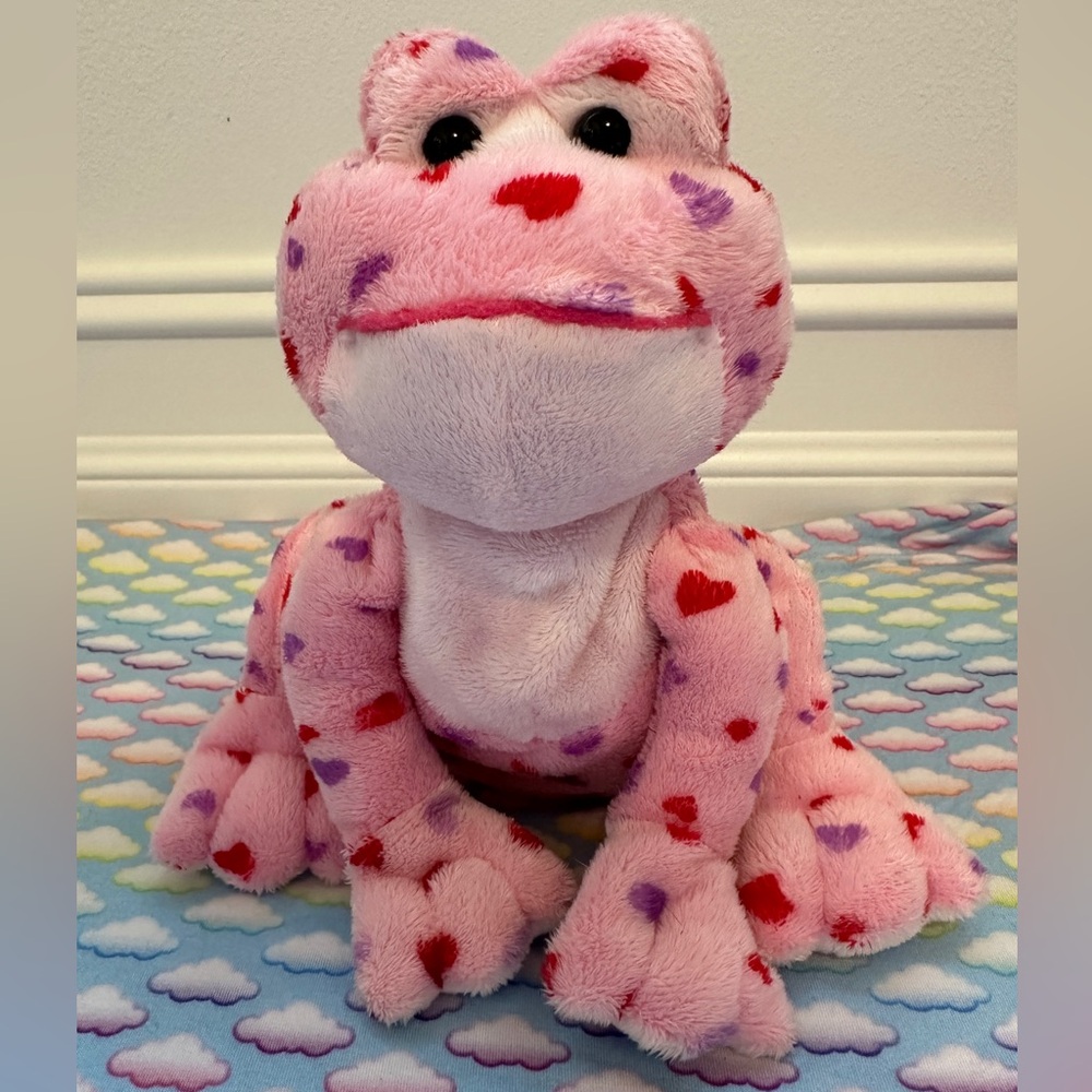 Webkinz Limited Edition Love Frog Plushie